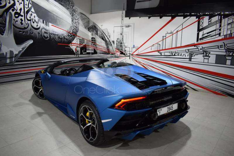 RENT LAMBORGHINI HURACAN EVO SPYDER 2021 IN DUBAI-pic_6