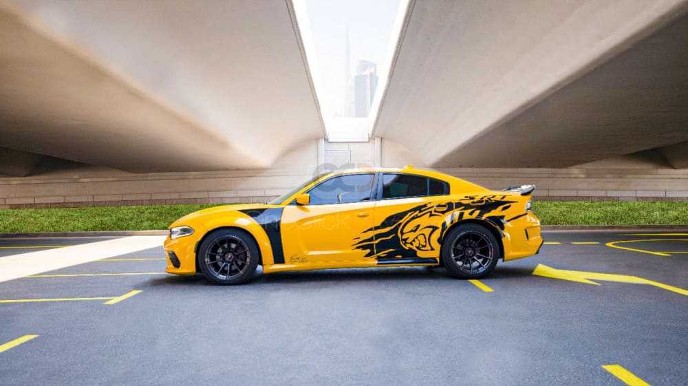 Rent Dodge Charger Hellcat Widebody V8 2018 in Dubai-pic_2