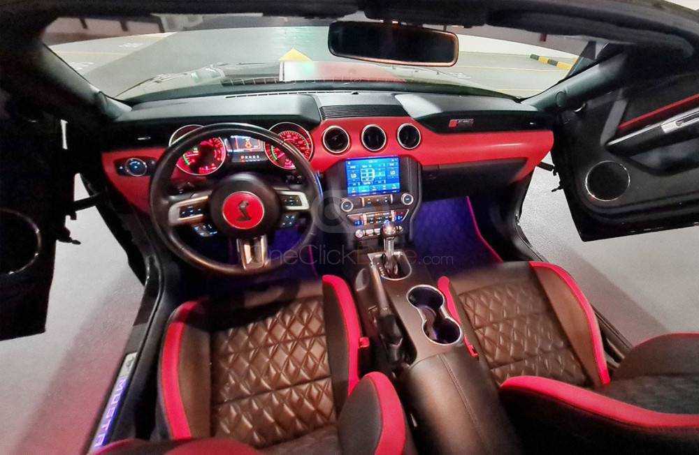 Rent Black Ford Mustang EcoBoost Convertible V4 in Dubai-pic_3
