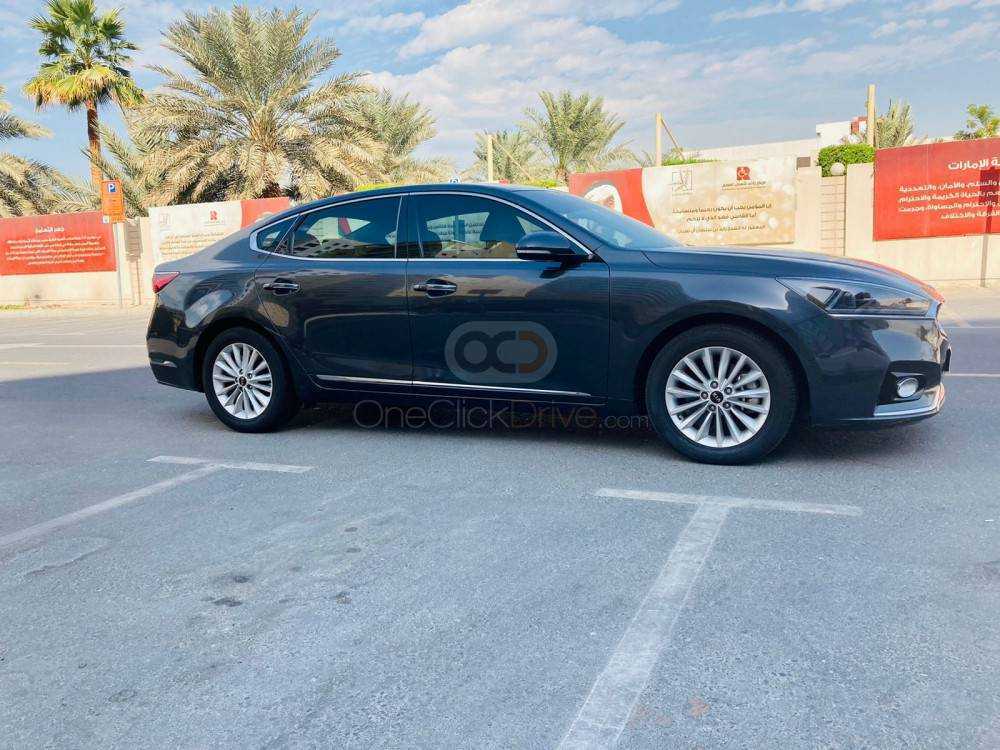 RENT KIA CADENZA 2019 IN DUBAI-pic_4