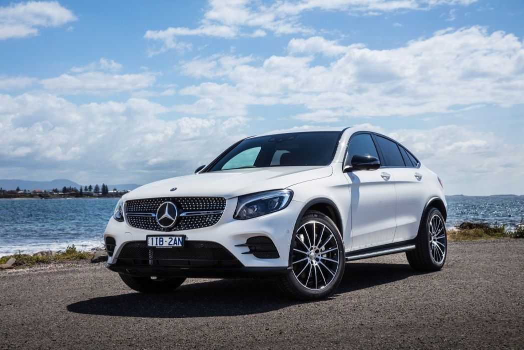 From 3625 AED, Mercedes GLC 250 4matic AMG Coupe, 2019-pic_3