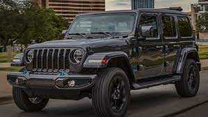 RENT JEEP WRANGLER UNLIMITED SAHARA EDITION 2022 IN DUBAI-pic_1