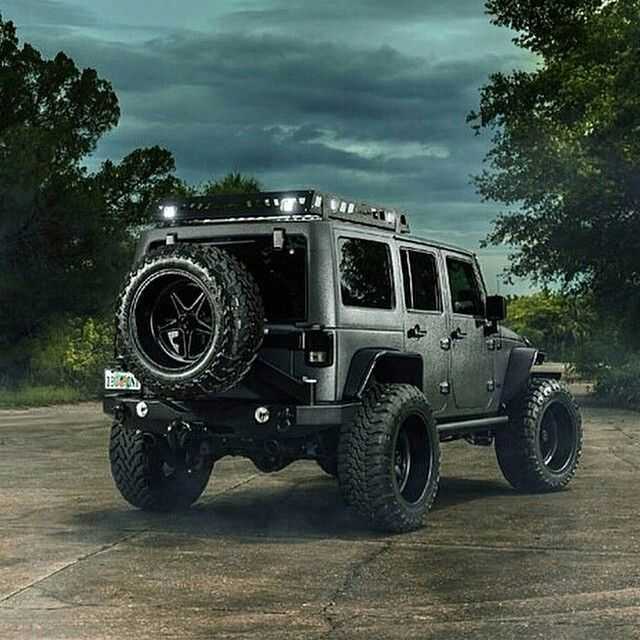 Stunning! Jeep Wrangler Unlimited Sport 2018 Lift Kit + Full Service History!-pic_1