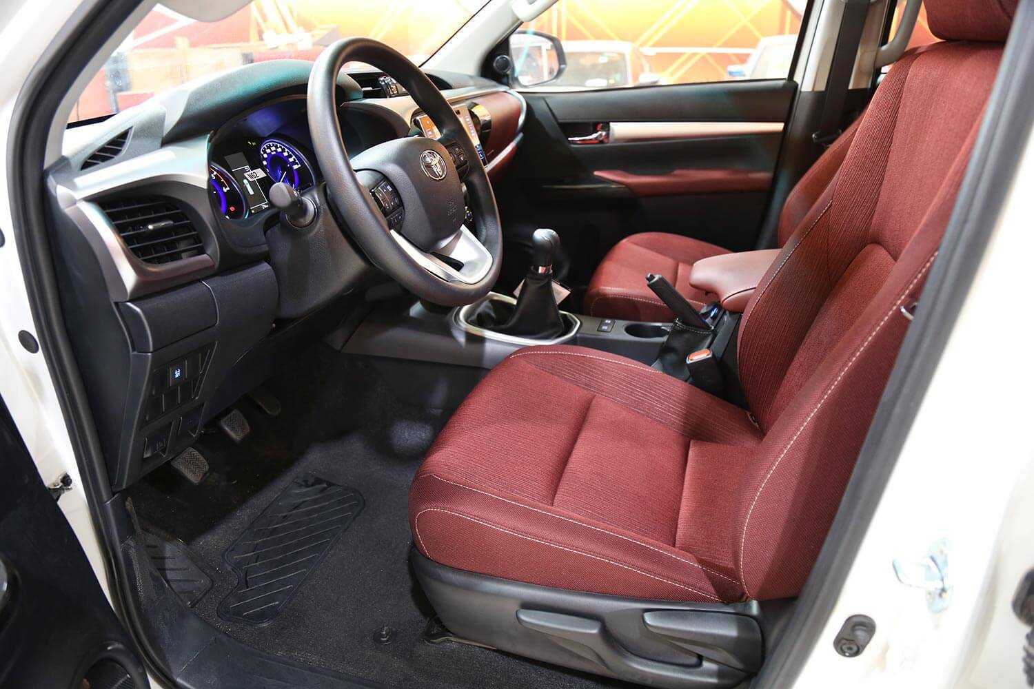 HILUX 2019 4X4 GCC 2019-pic_2