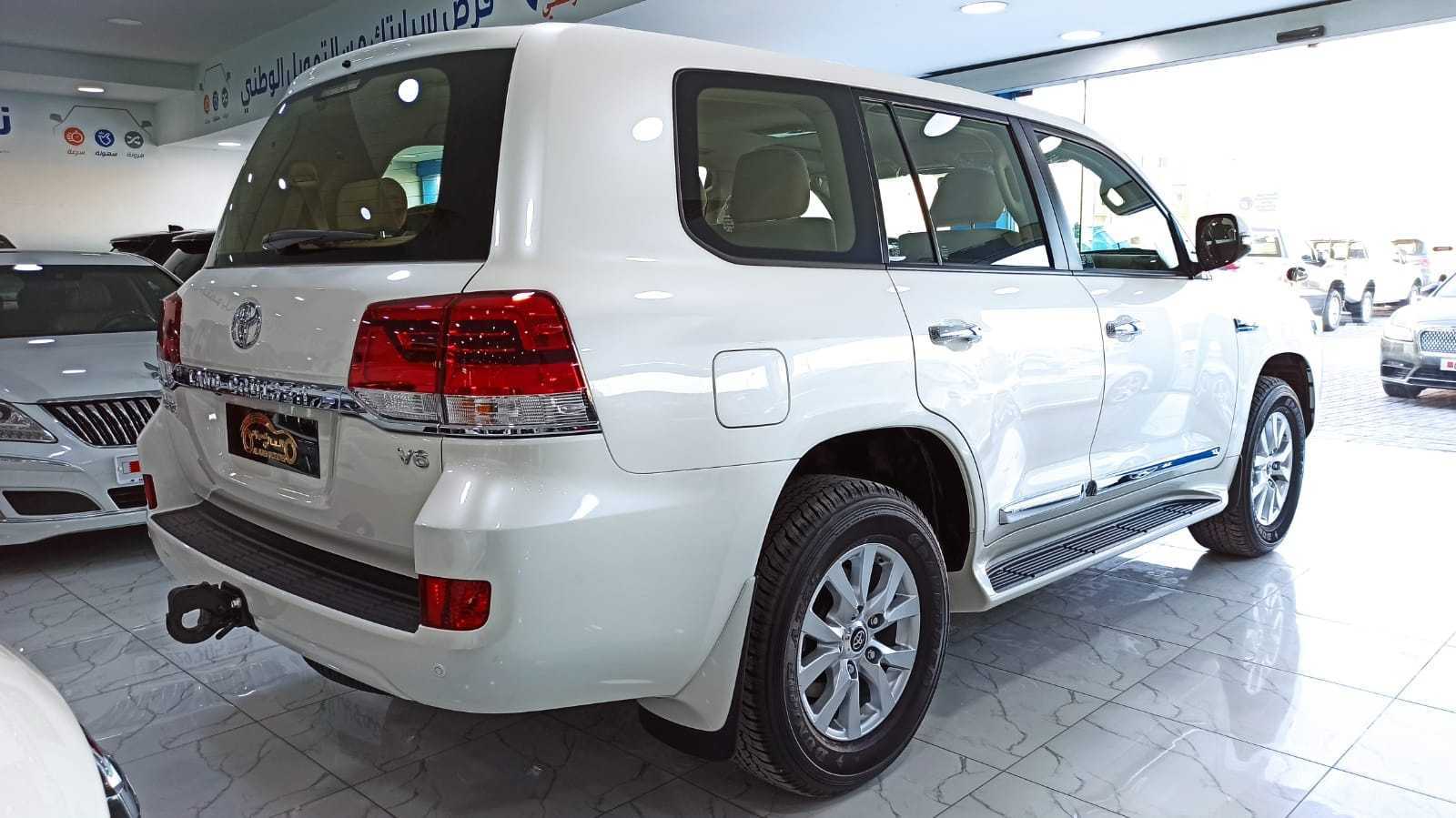 Toyota Land Cruiser VXR-pic_2