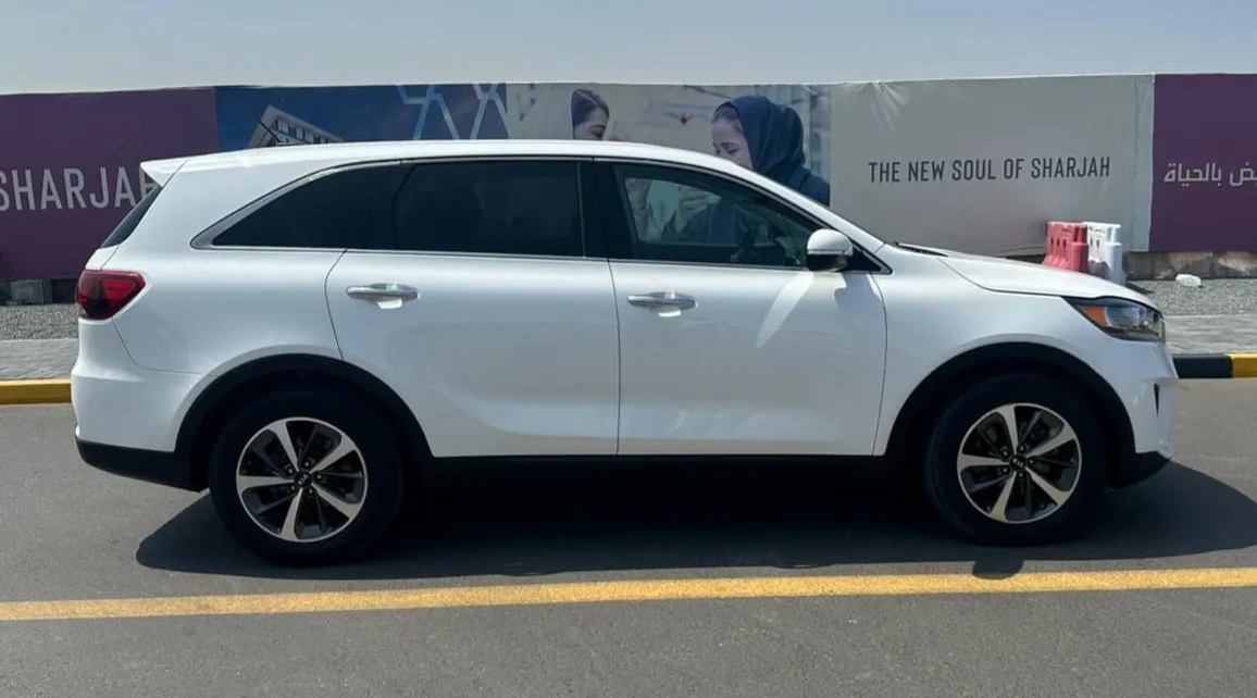 Available for Rent Kia-Sorento-2020-pic_4