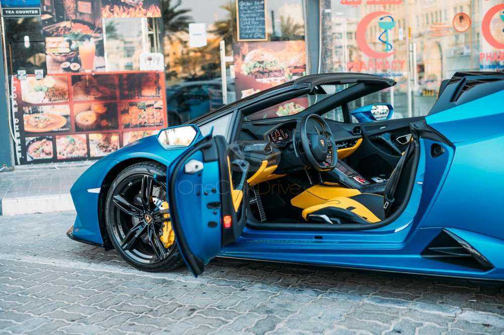 RENT LAMBORGHINI HURACAN EVO SPYDER 2021 IN DUBAI-pic_6