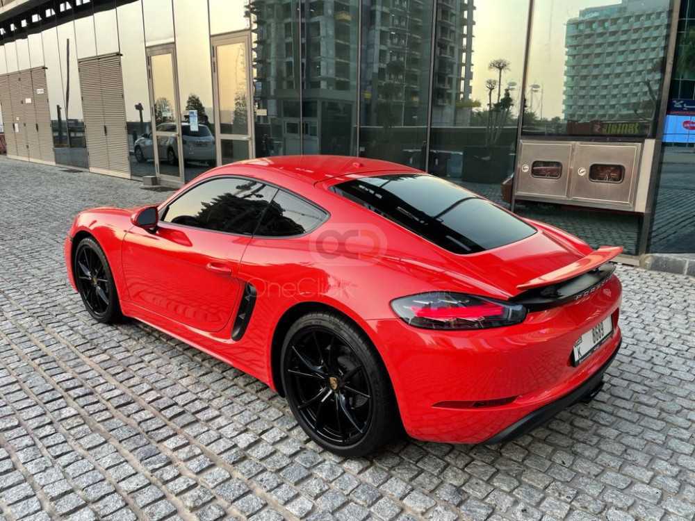 Rent Porsche 718 Cayman 2019 in Dubai - Luxury Sports Car-pic_4