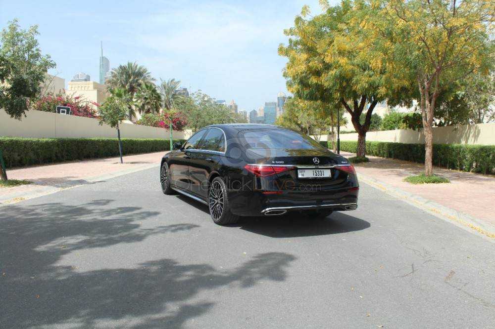 Rent Mercedes-Benz S500 2022 in Dubai - Luxury Sedan-pic_4