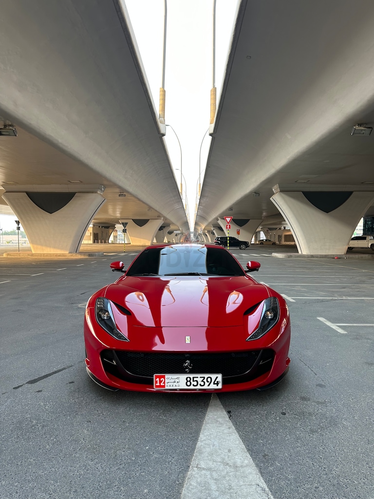 Ferrari 812 Superfast-pic_2