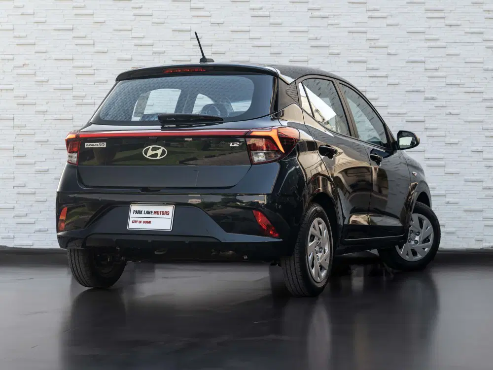 Hyundai i10 L-pic_1