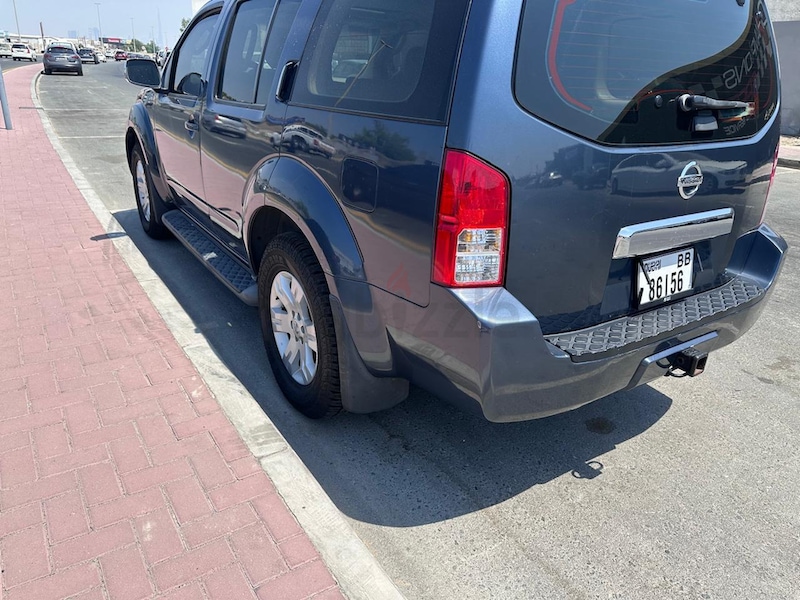 Nissan Pathfinder SE-pic_6