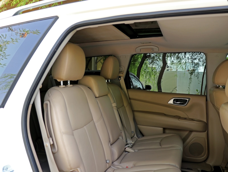 Nissan Pathfinder SV-pic_2