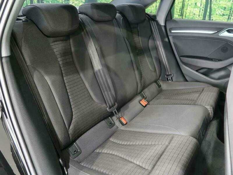 Rent Audi A4 2022-pic_5