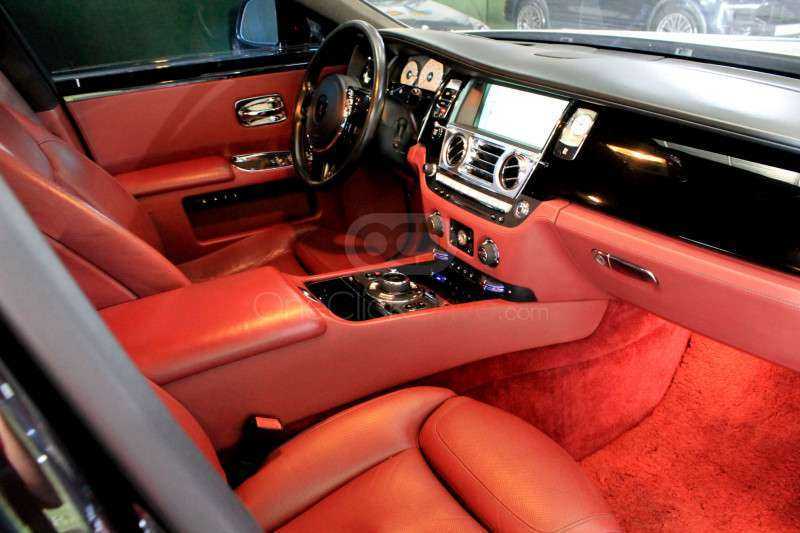 RENT ROLLS ROYCE GHOST SERIES II 2017 IN DUBAI-pic_2